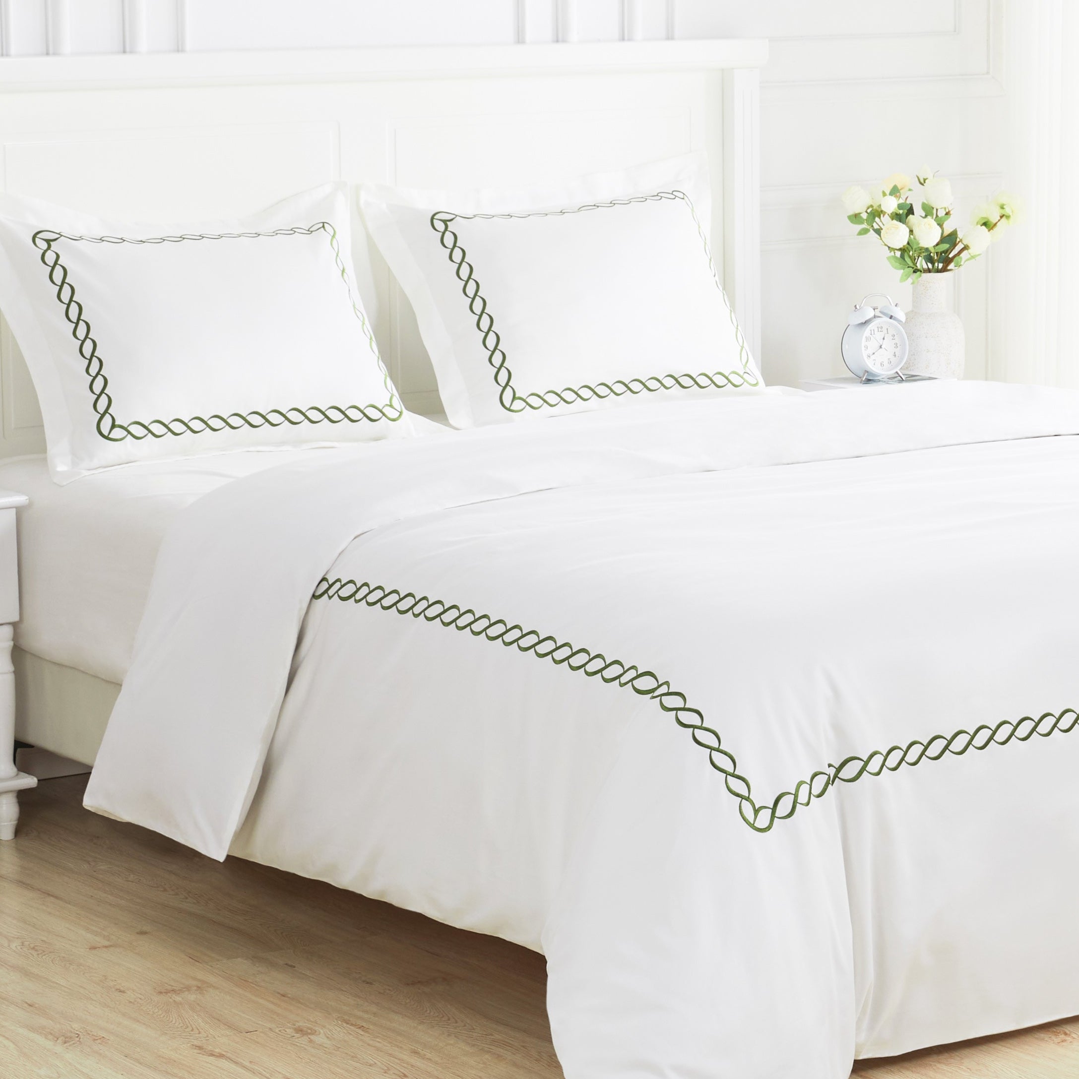 Rope Embroidered Duvet Set