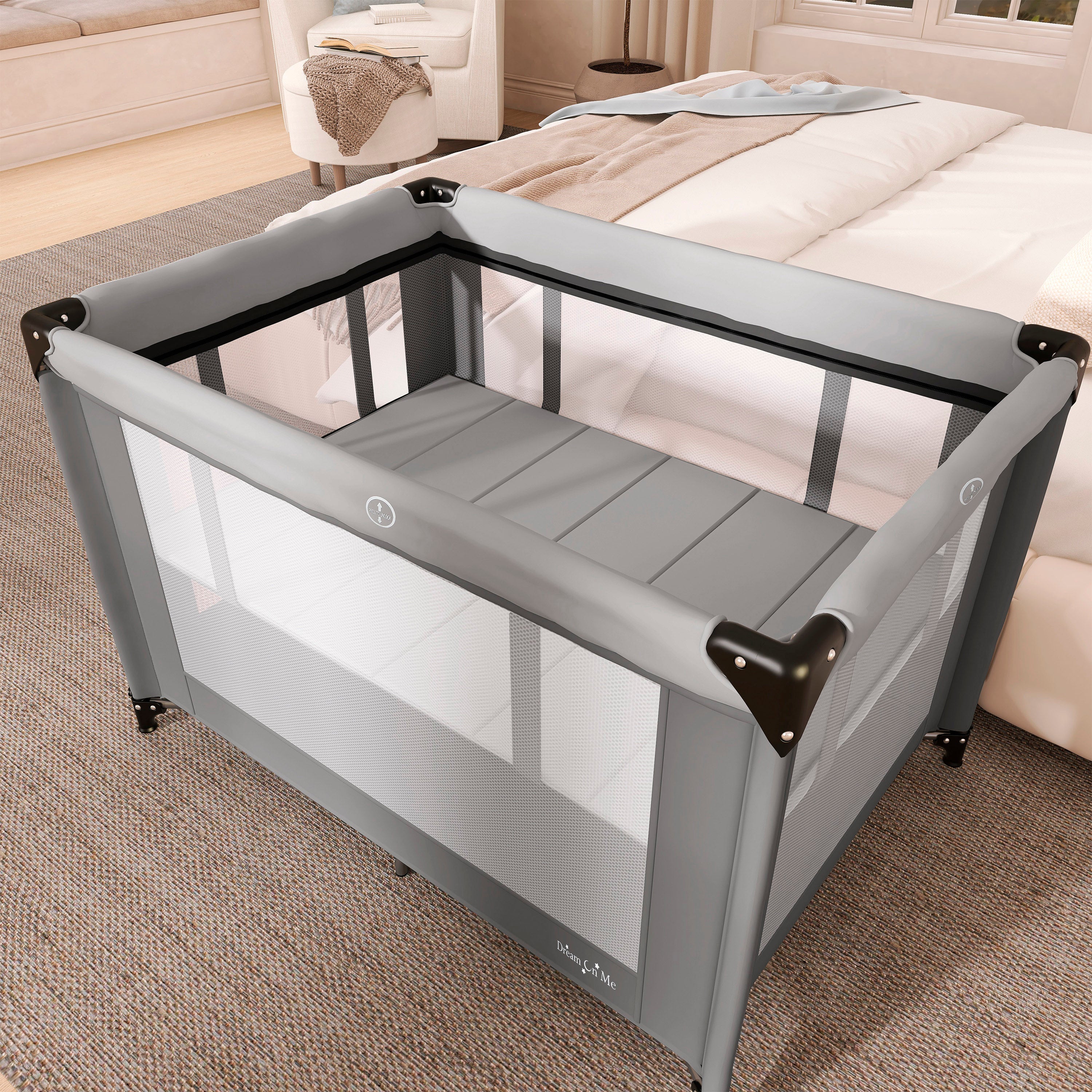 Dream On Me Zazzy Portable Play yard with Bassinet