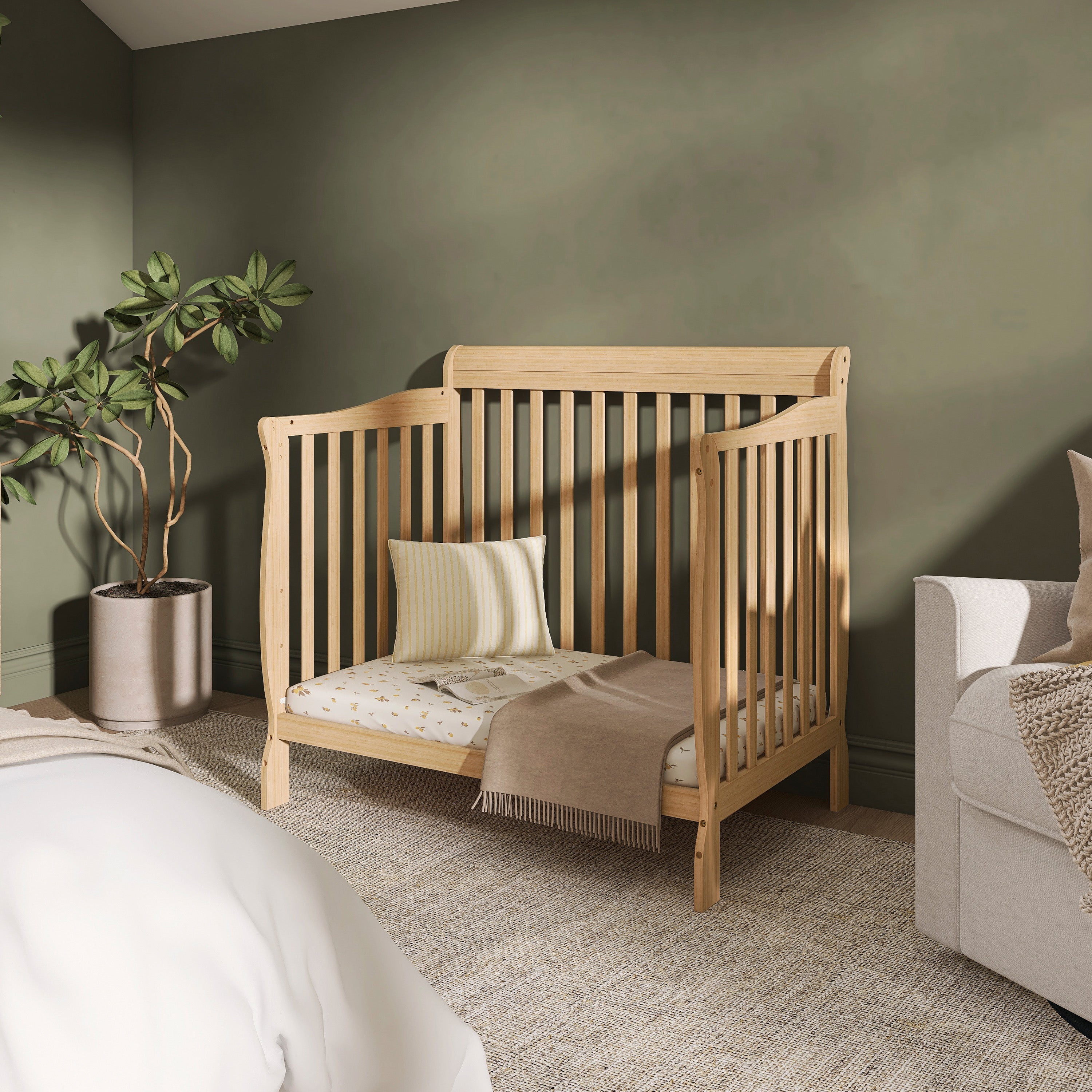 Dream On Me Aden Convertible 4-in-1 Mini Crib