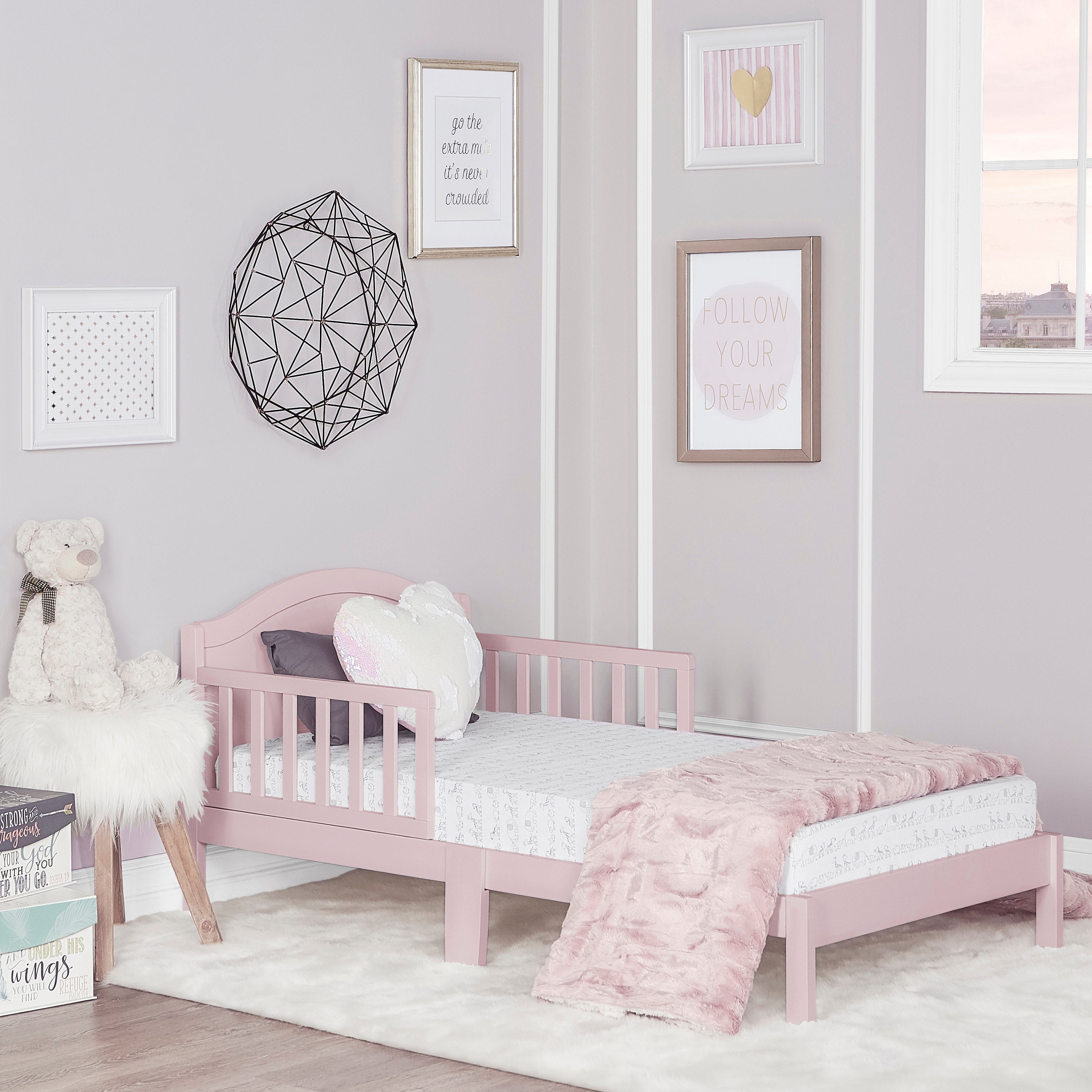Dream On Me Sydney Toddler bed
