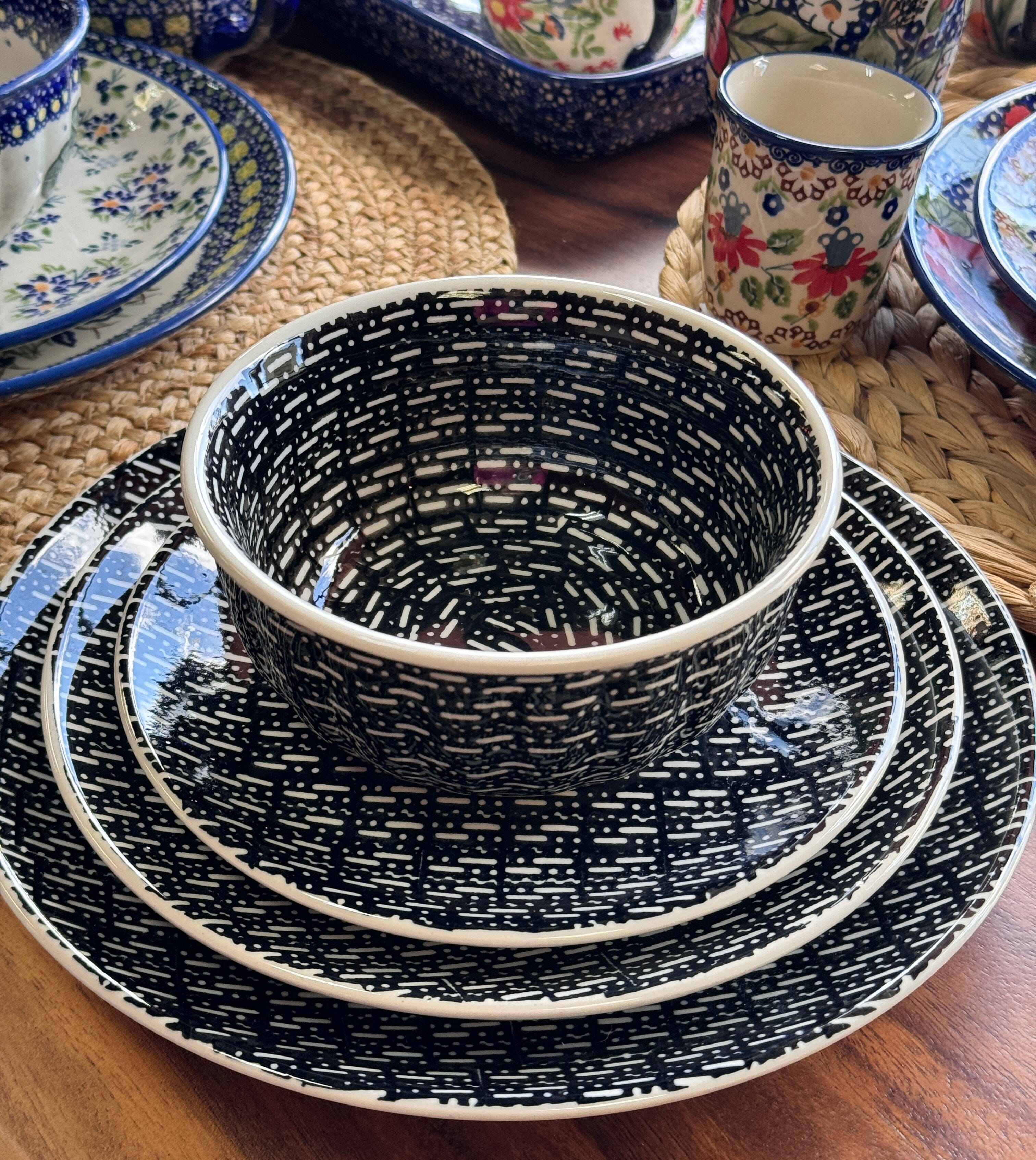 Plate, Round, Dinner, 10" in "Metro" by Manufaktura | T132T-WCZM by The Polish Pottery Outlet