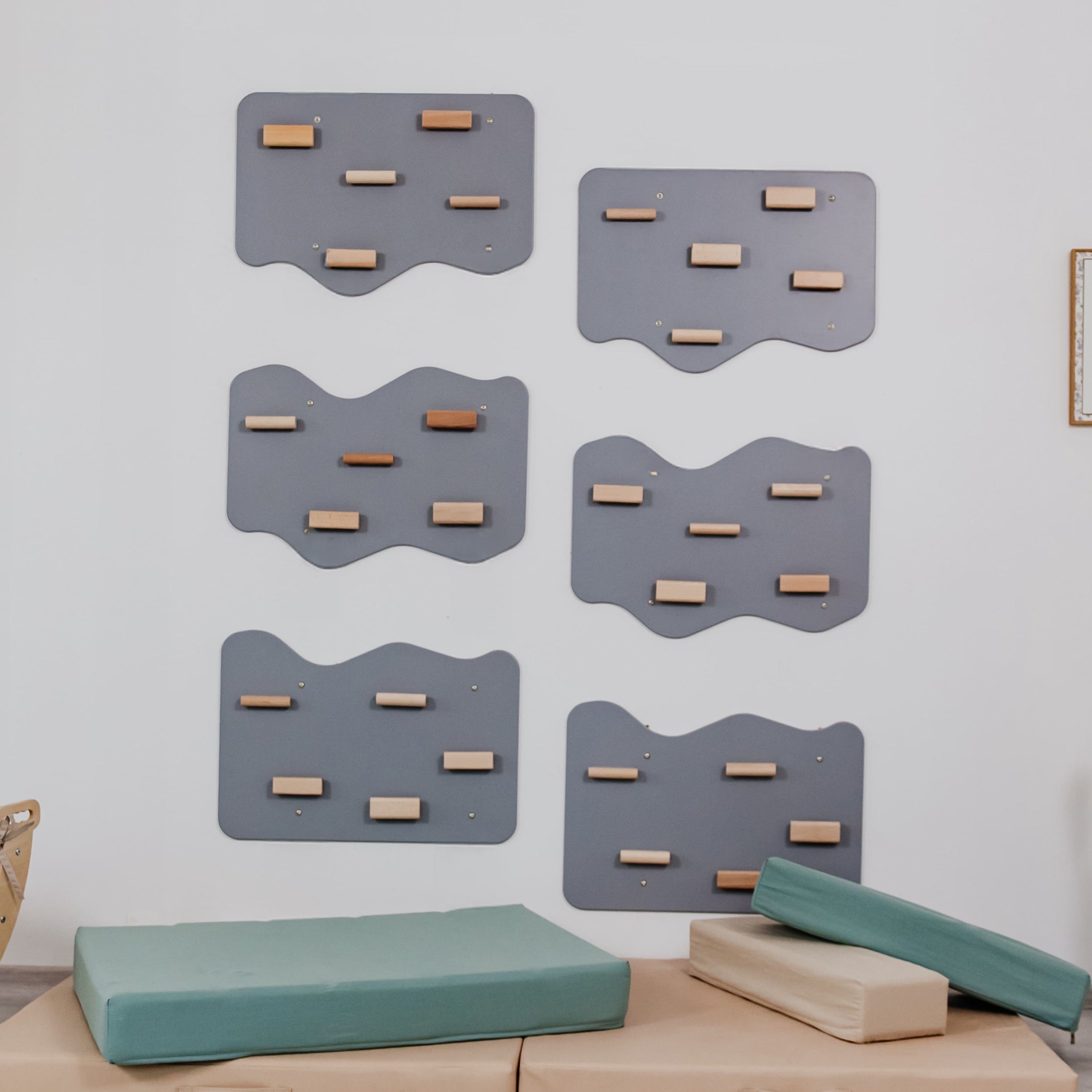 Indoor Rock Wall with Cloud-Shaped Panels for Kids 3-10
