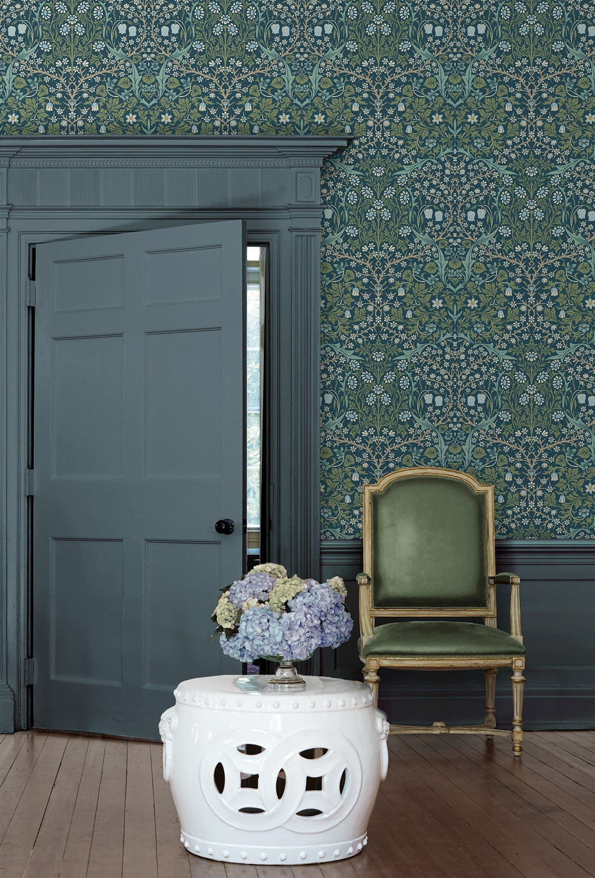 Victorian Garden Floral Vintage Prepasted Wallpaper