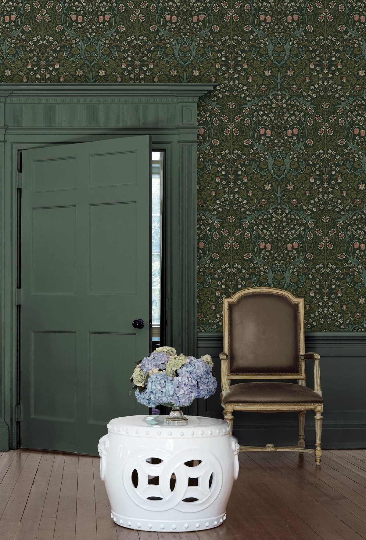 Victorian Garden Floral Vintage Prepasted Wallpaper