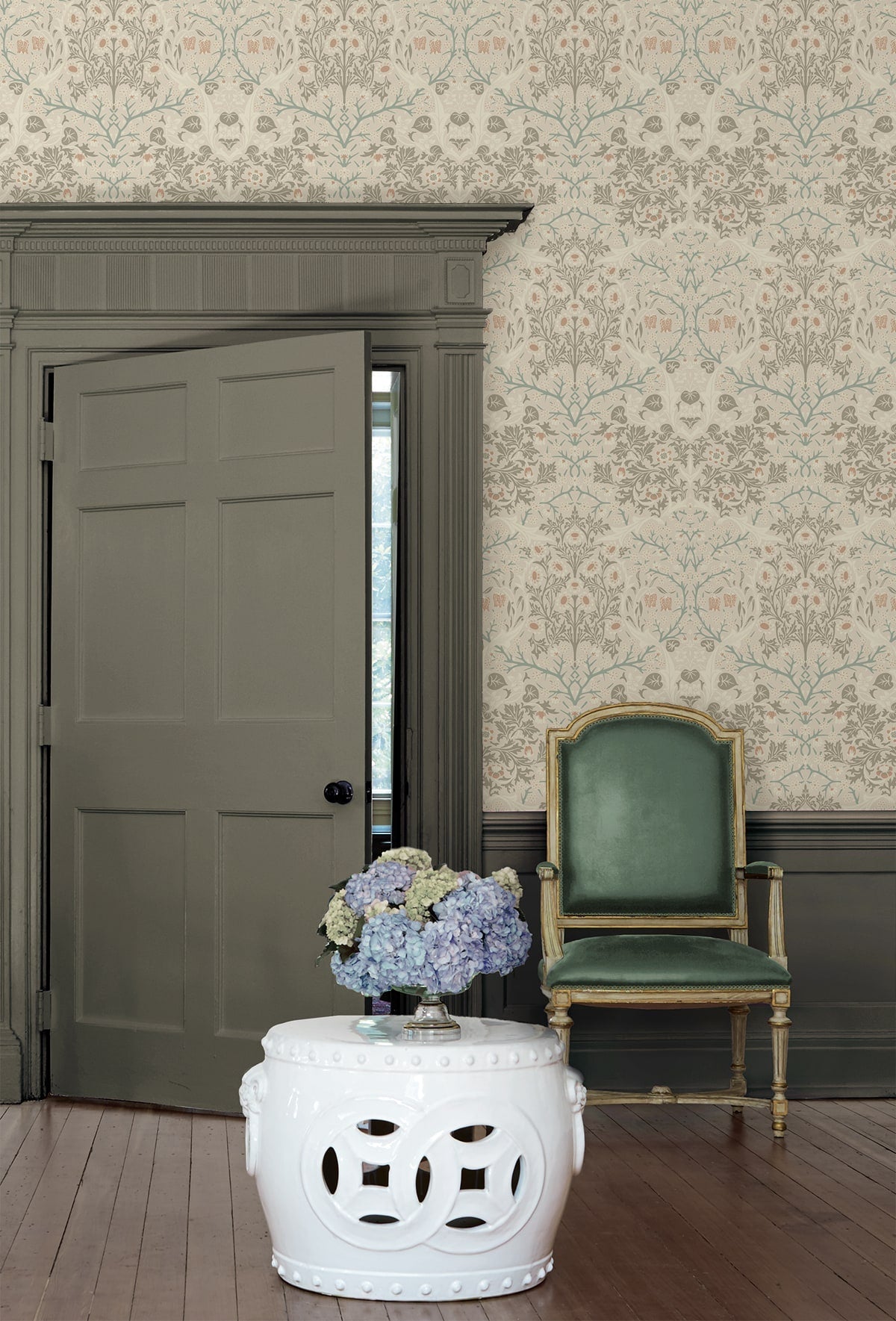 Victorian Garden Floral Vintage Prepasted Wallpaper