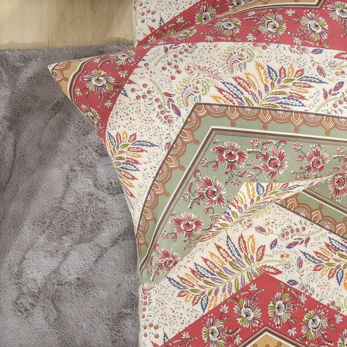 Chevron Floral Flat Bed Sheet w/ Pillowcases