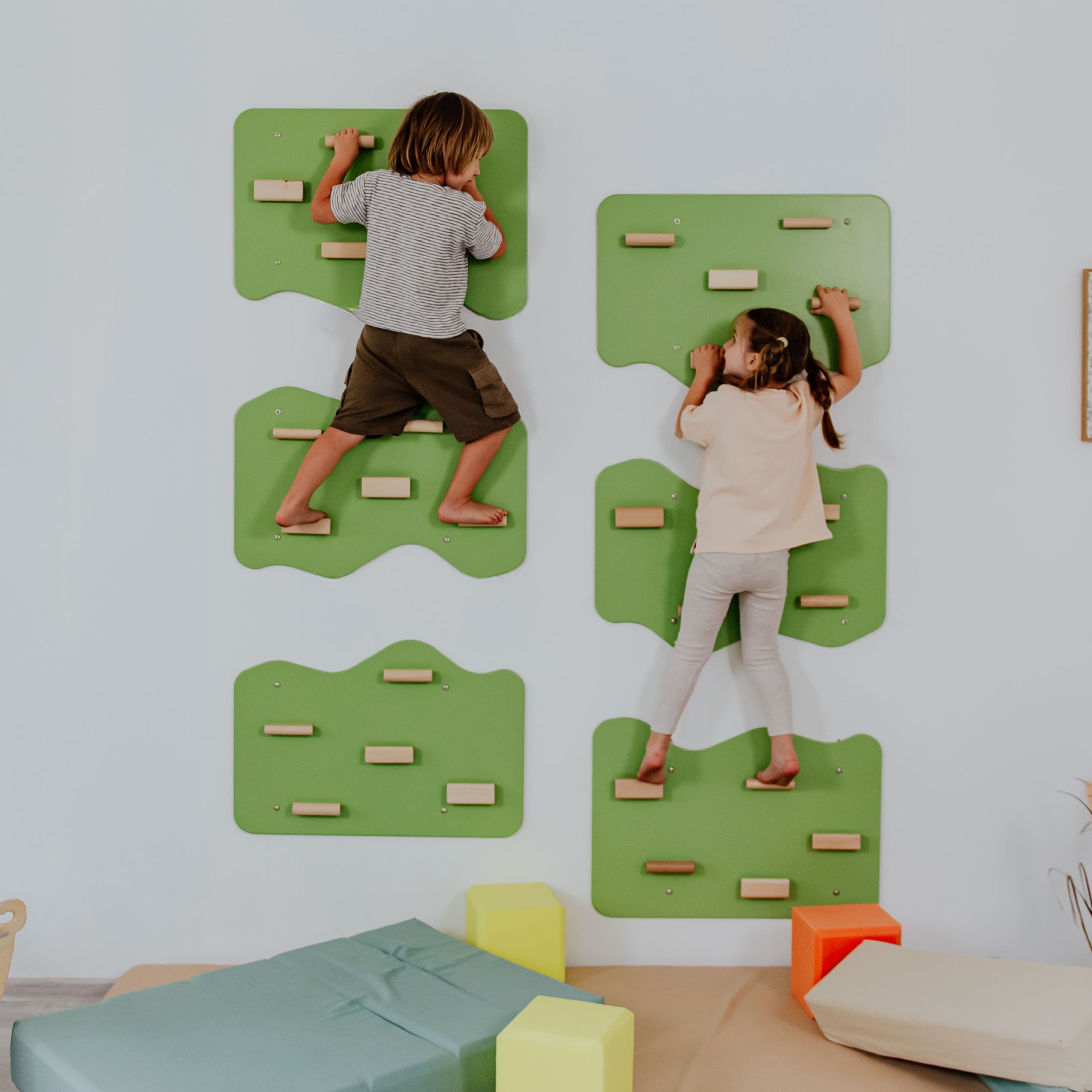 Indoor Rock Wall with Cloud-Shaped Panels for Kids 3-10