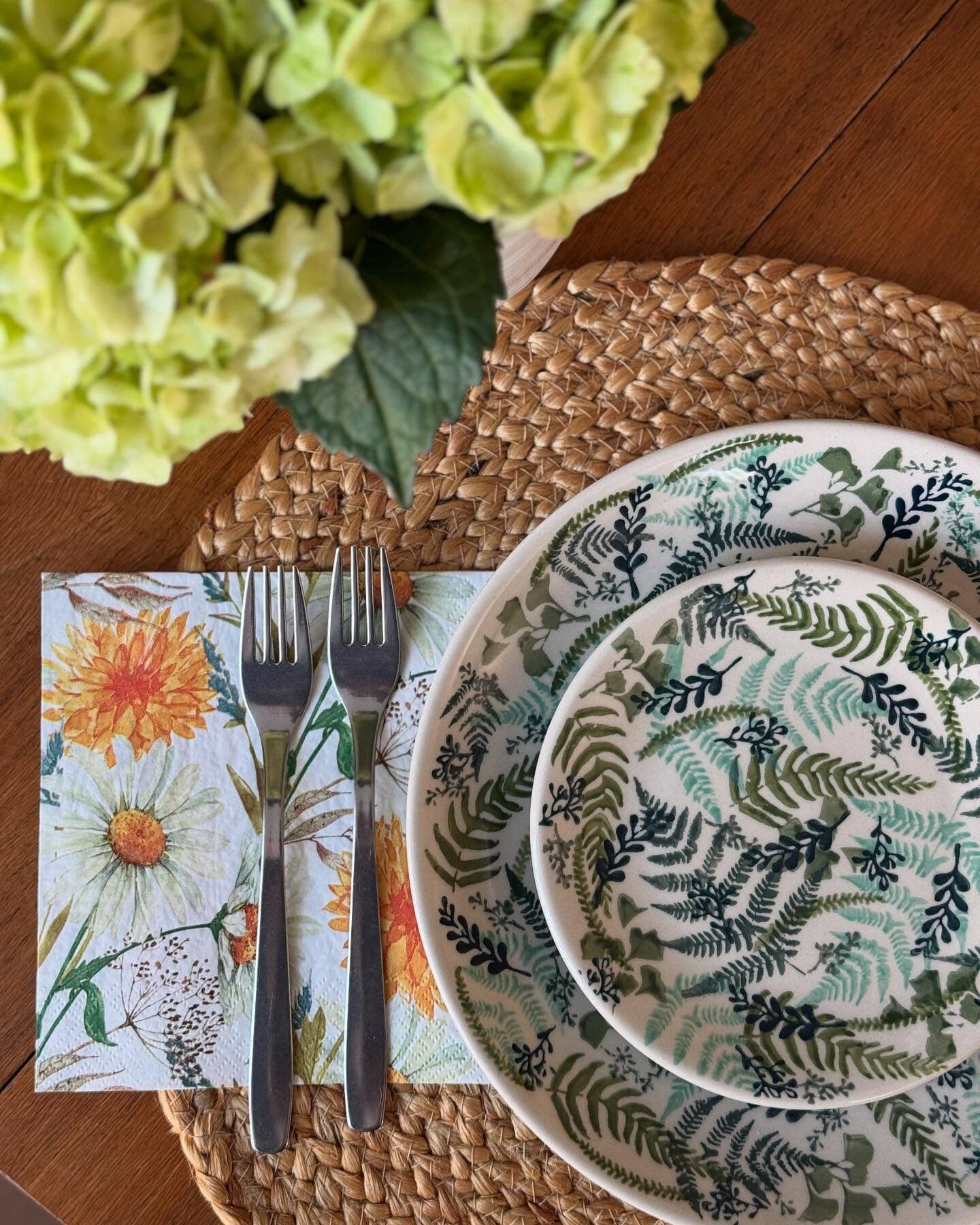 Plate, Round, Dinner, 10" in "Scattered Ferns" by Manufaktura | T132S-GZ39 by The Polish Pottery Outlet