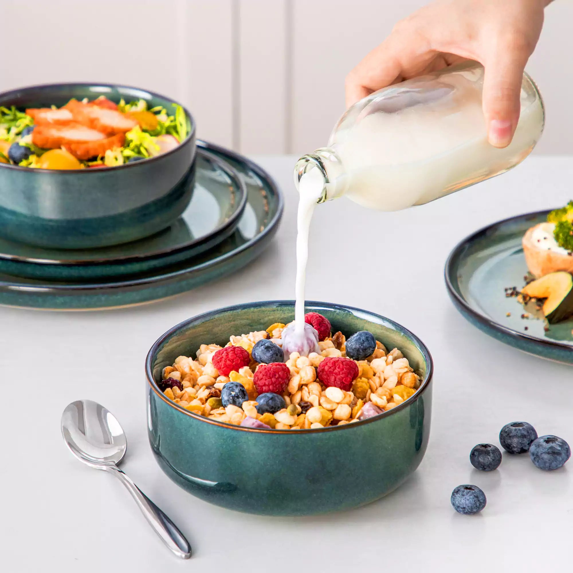 Starry Lipped-Edge 12 Piece Dinnerware Set