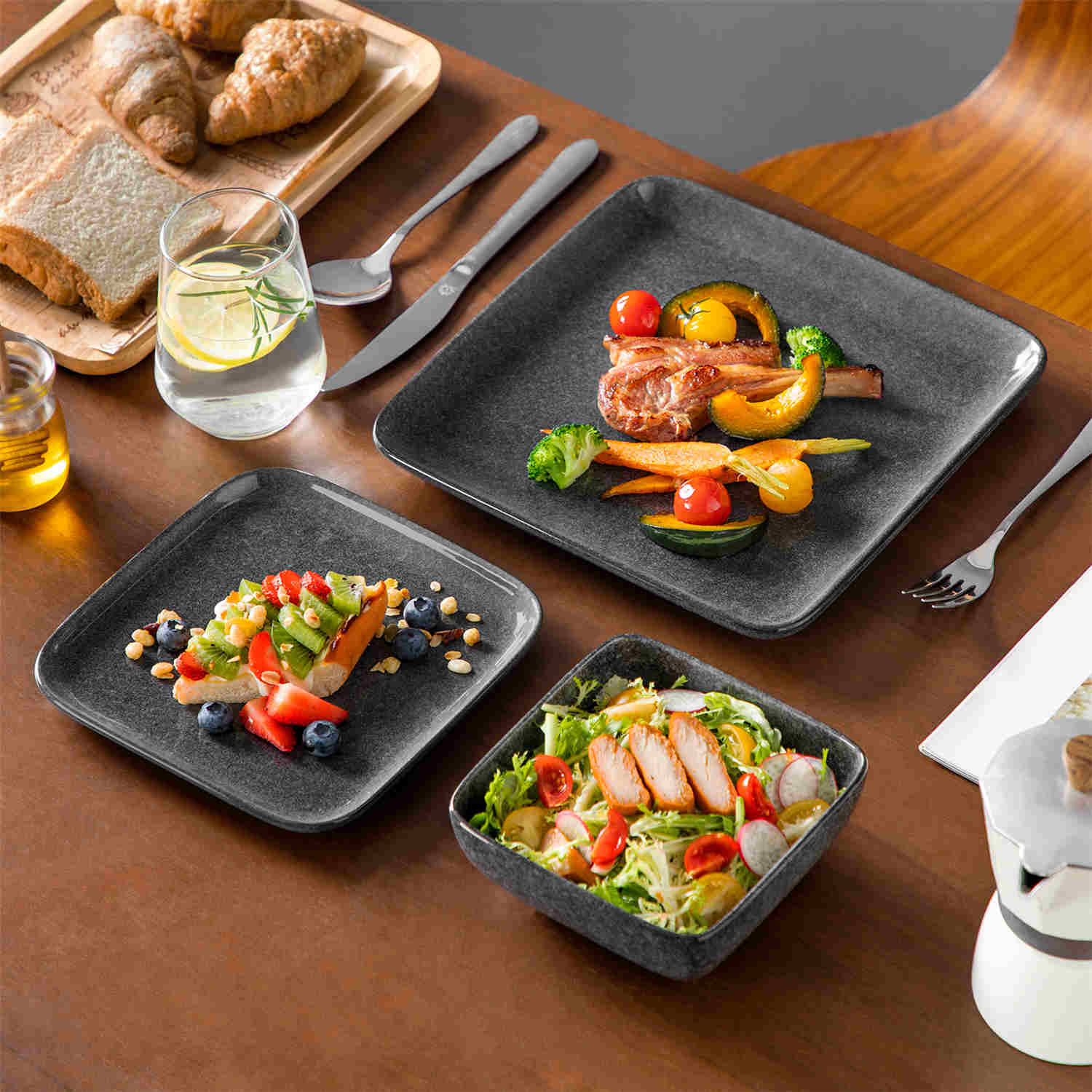 Stern 12 Piece Dinnerware Set
