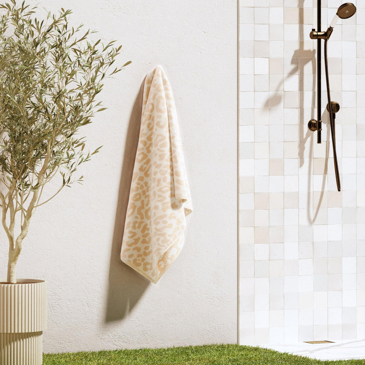 Oversized Retro Printed Beach Towel - St. Barts Collection