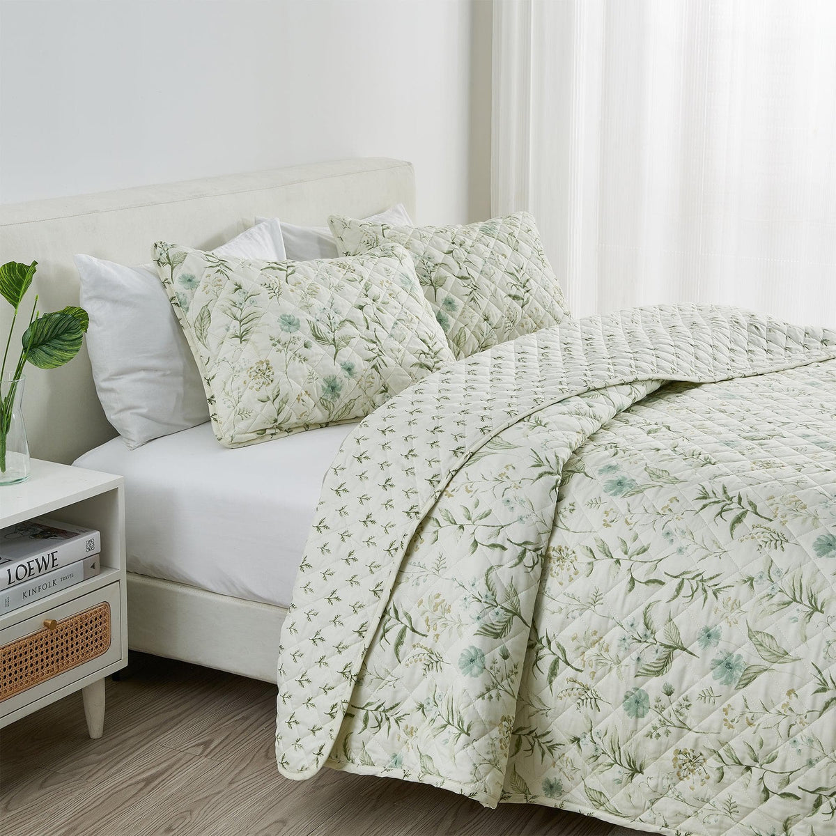 Floral Printed Microfiber Quilt Set - Glyndora Collection