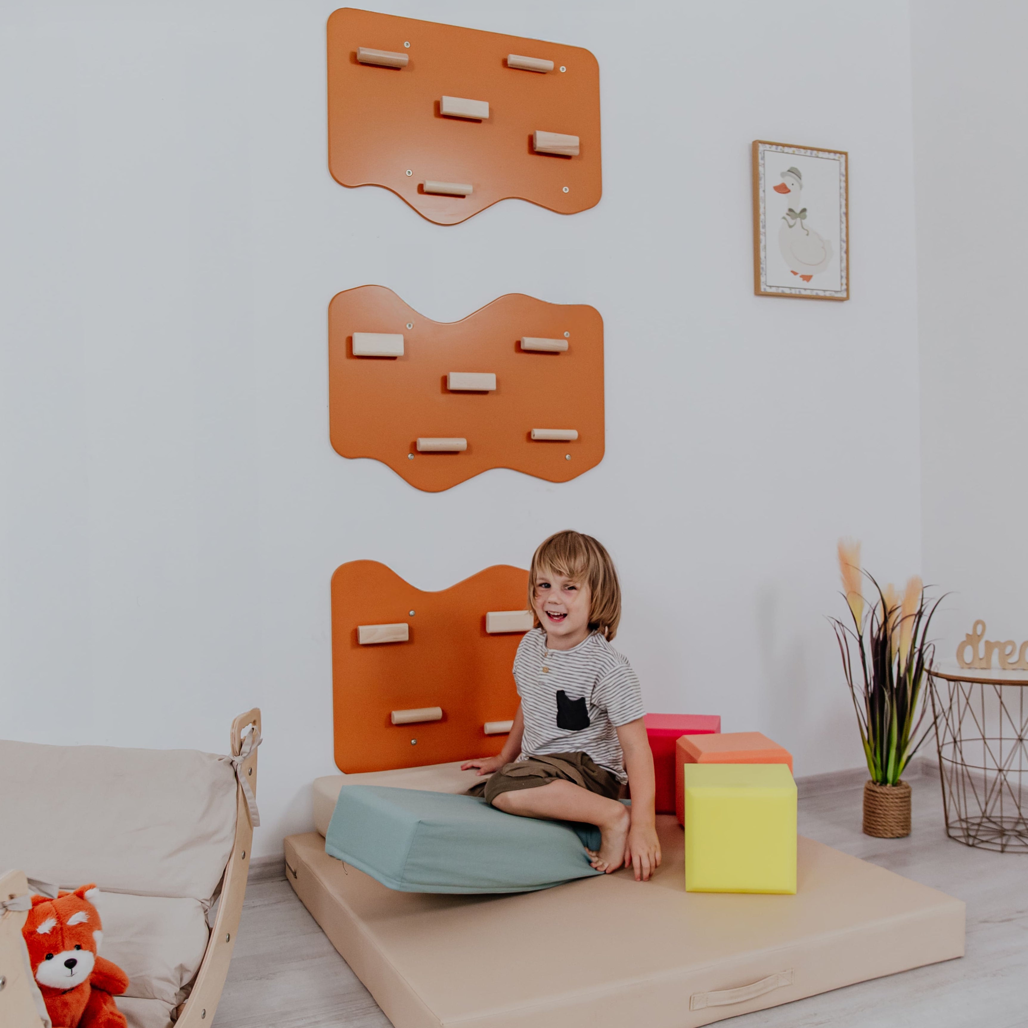 Indoor Rock Wall with Cloud-Shaped Panels for Kids 3-10