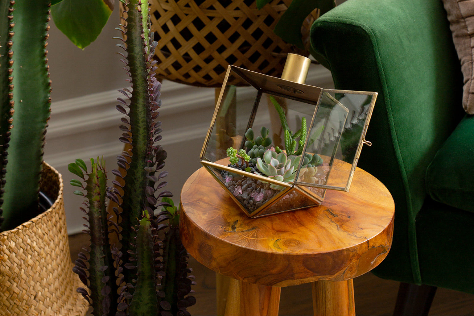 Radiant Hanukkah Candle Holder Gift Set