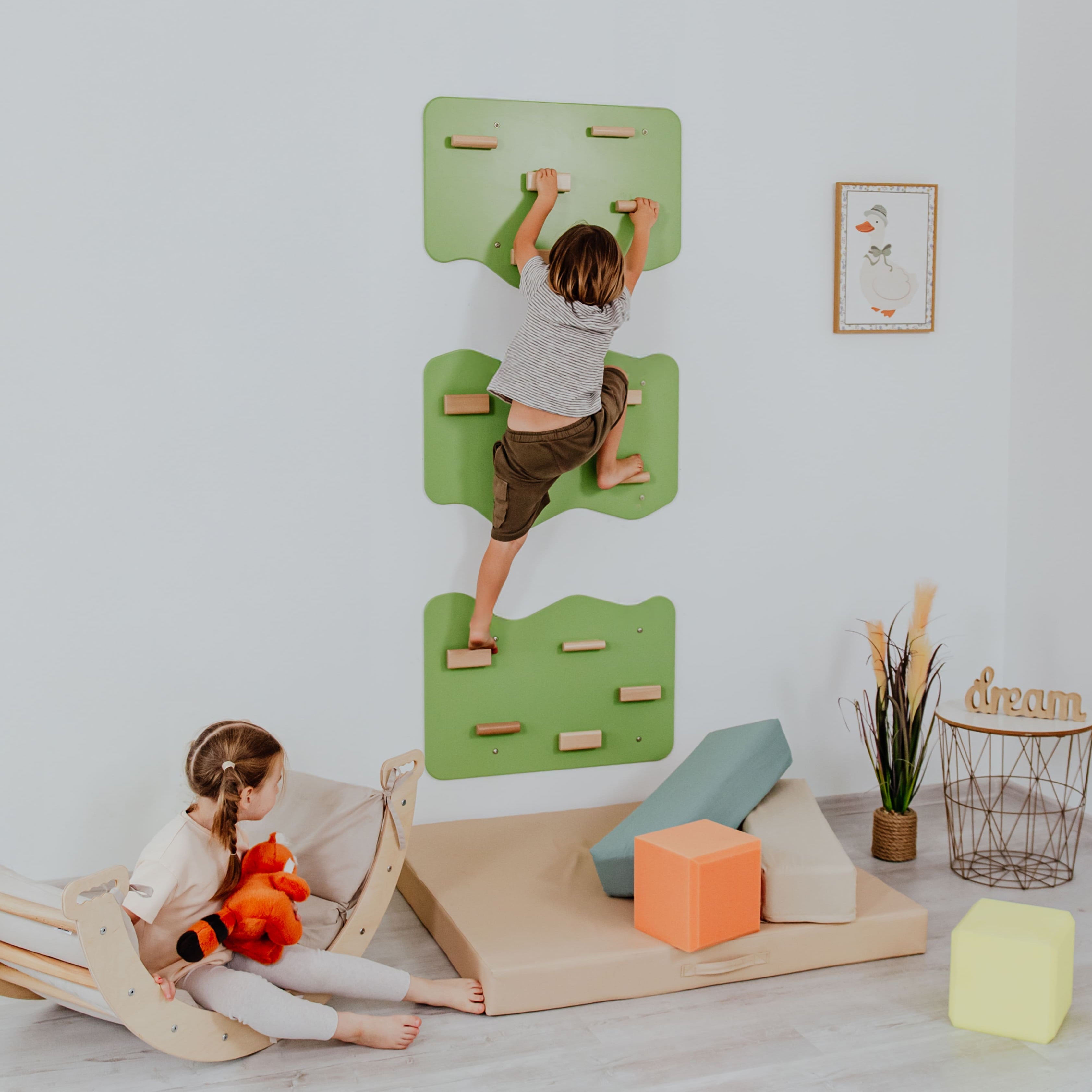 Indoor Rock Wall with Cloud-Shaped Panels for Kids 3-10